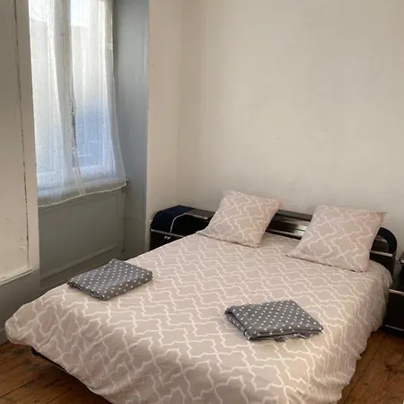 Au 1 Etage Apartment *